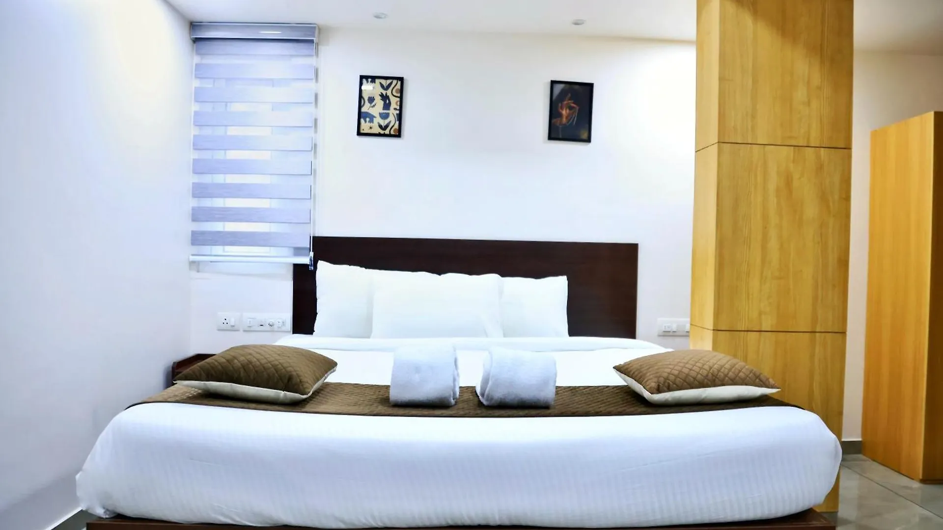 Reach Inn Kochi Hotel