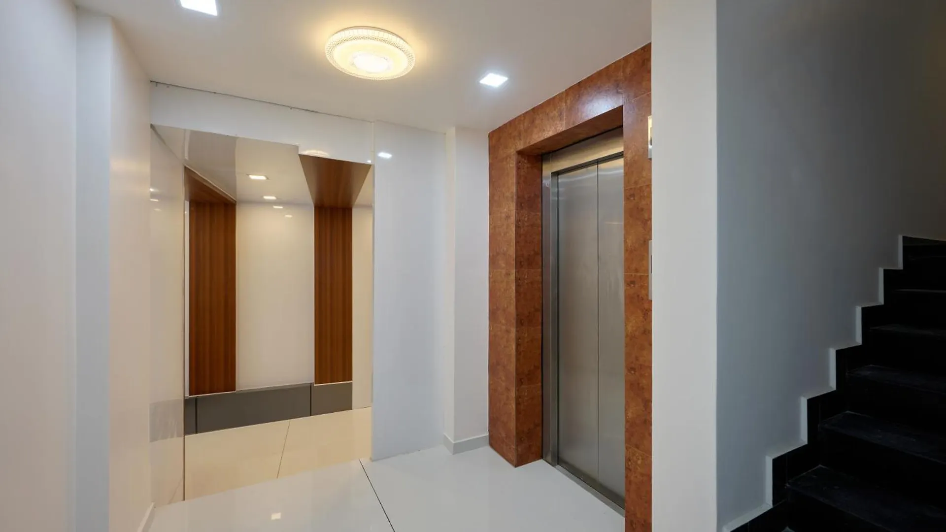 Hotel Reach Inn Kochi