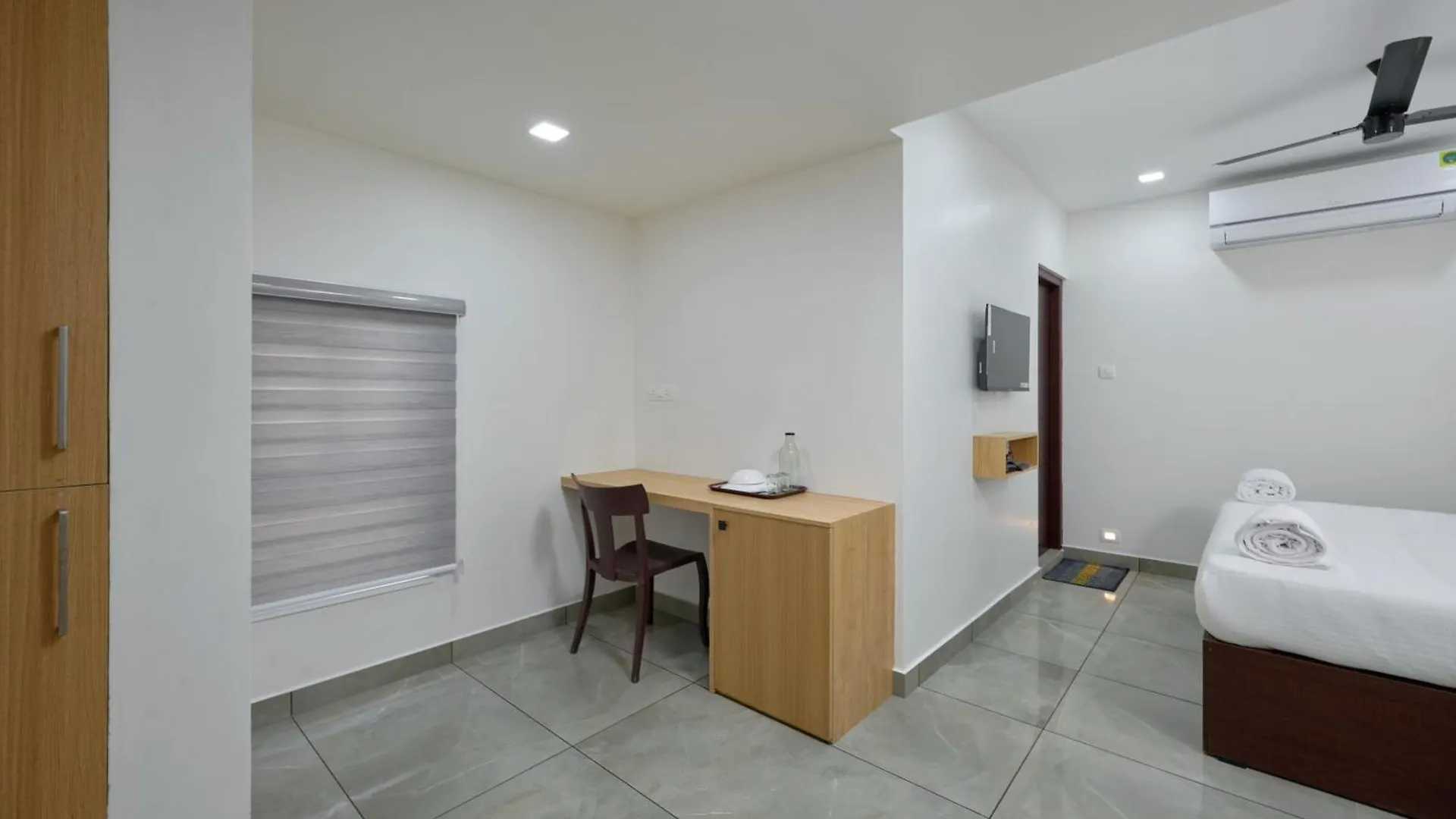 Reach Inn Kochi Hotel