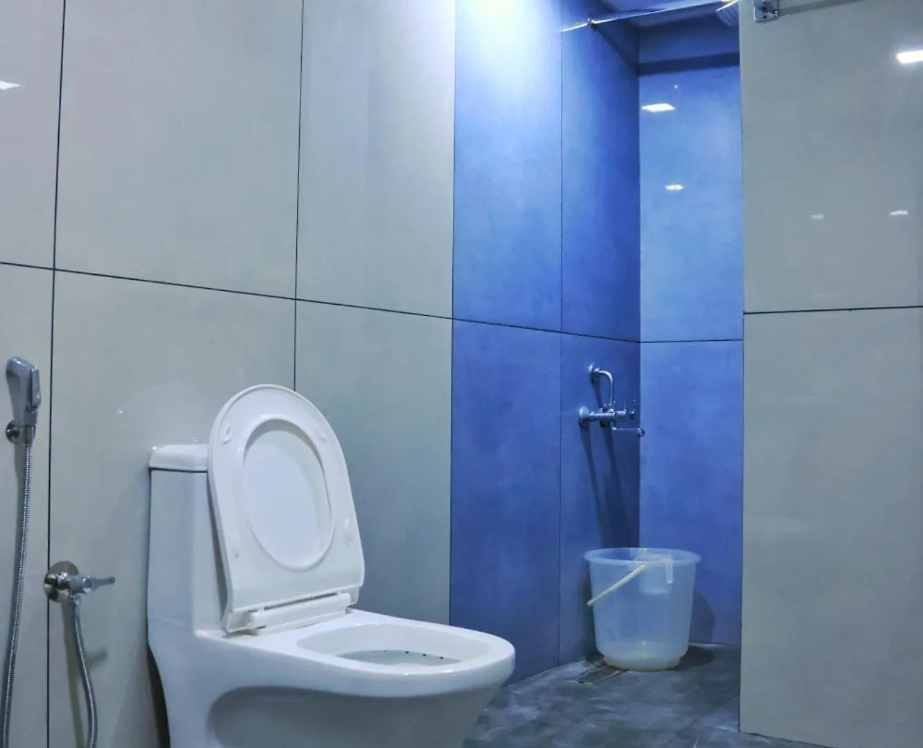 Hotel Reach Inn Kochi