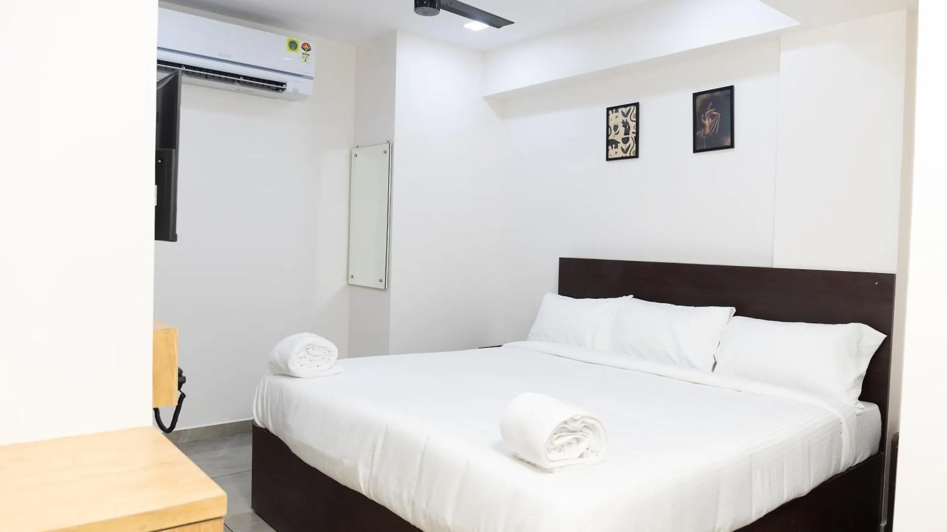Reach Inn Kochi Hotel