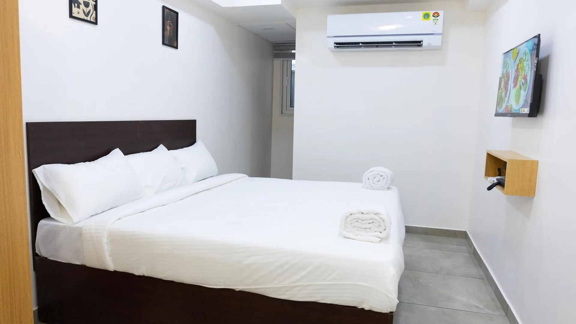 Reach Inn Kochi Hotel